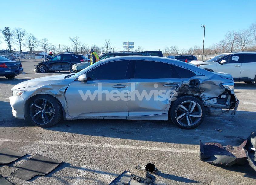 Photo 15 of 2019 Honda Accord SPORT 2.0T (VIN 1HGCV2F34KA025381)