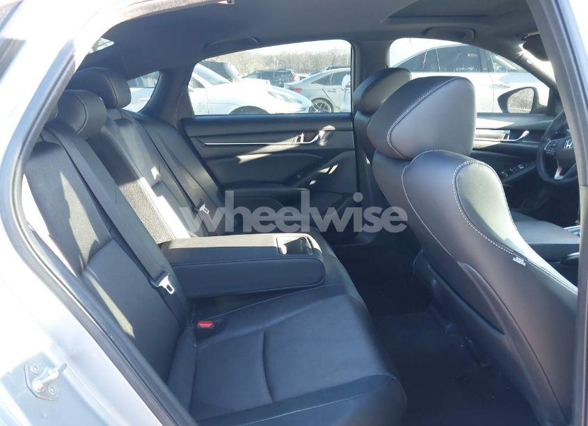 Photo 8 of 2019 Honda Accord SPORT 2.0T (VIN 1HGCV2F34KA025381)