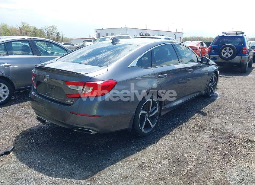 Photo 4 of 2018 Honda Accord SPORT 2.0T (VIN 1HGCV2F35JA026568)