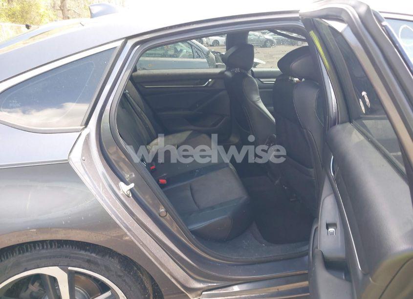 Photo 8 of 2018 Honda Accord SPORT 2.0T (VIN 1HGCV2F35JA026568)