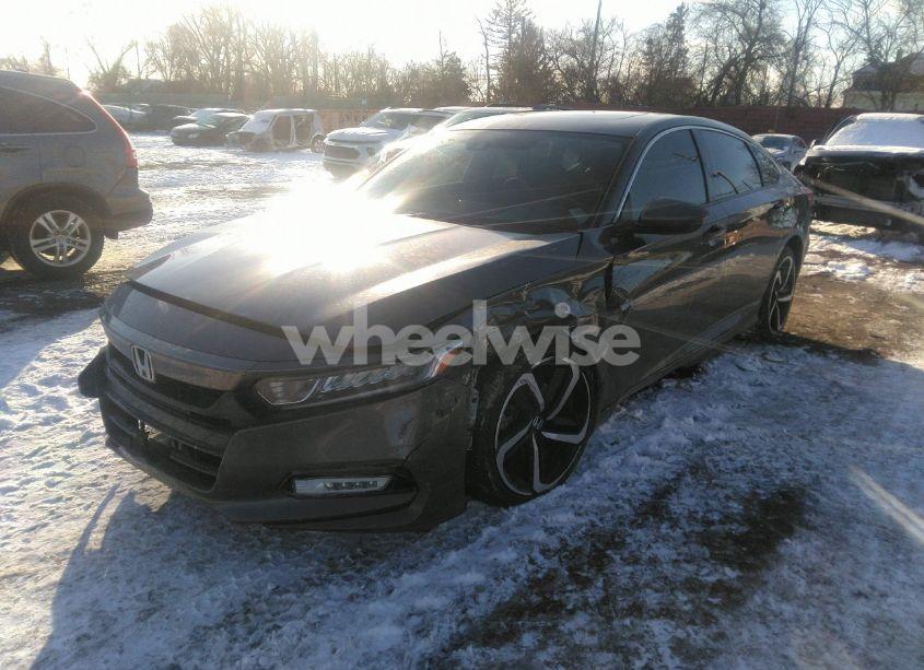 Photo 2 of 2019 Honda Accord SPORT 2.0T (VIN 1HGCV2F35KA019962)