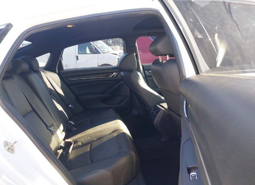 Photo 8 of 2019 Honda Accord SPORT 2.0T (VIN 1HGCV2F35KA020268)