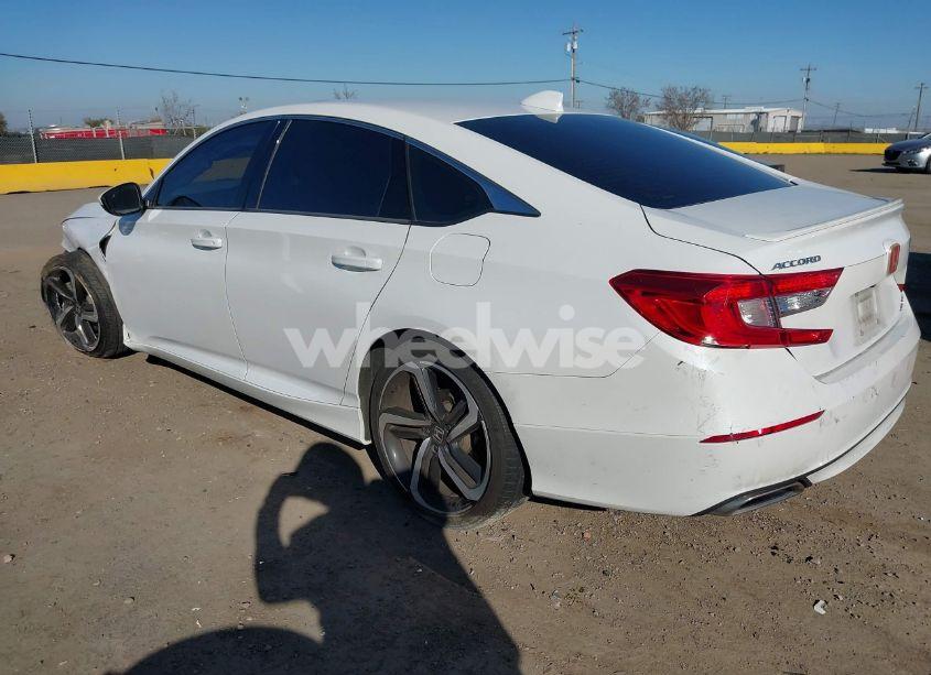 Photo 3 of 2019 Honda Accord SPORT 2.0T (VIN 1HGCV2F35KA020660)