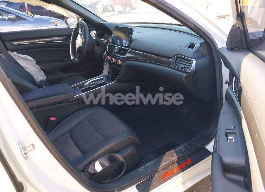 Photo 5 of 2019 Honda Accord SPORT 2.0T (VIN 1HGCV2F35KA020660)