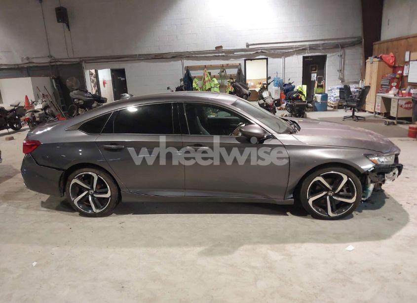 Photo 13 of 2020 Honda Accord SPORT 2.0T (VIN 1HGCV2F35LA002922)