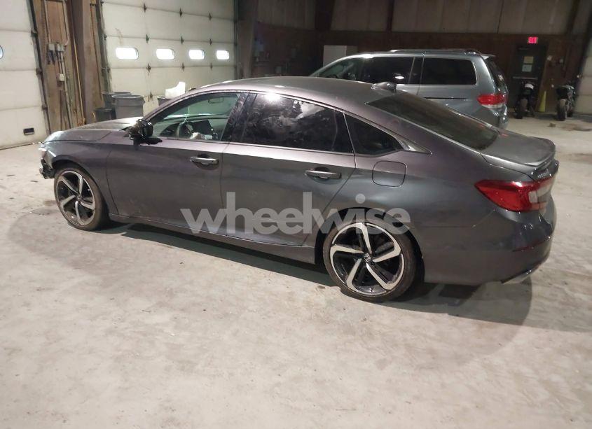 Photo 3 of 2020 Honda Accord SPORT 2.0T (VIN 1HGCV2F35LA002922)