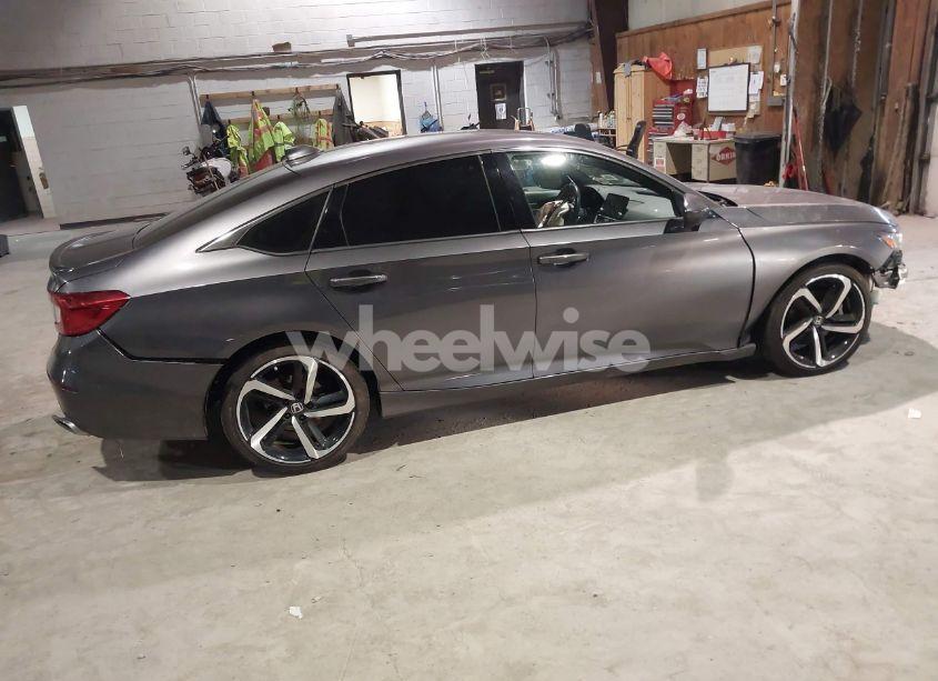 Photo 4 of 2020 Honda Accord SPORT 2.0T (VIN 1HGCV2F35LA002922)