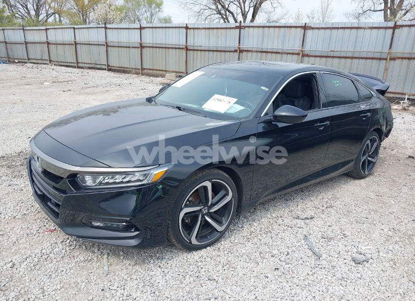 Photo 2 of 2020 Honda Accord SPORT 2.0T (VIN 1HGCV2F35LA023284)