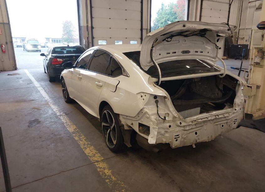 Photo 3 of 2021 Honda Accord SPORT 2.0T (VIN 1HGCV2F35MA015090)