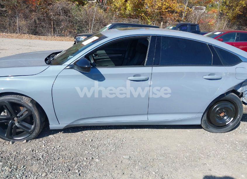 Photo 14 of 2022 Honda Accord SPORT 2.0T (VIN 1HGCV2F35NA015673)