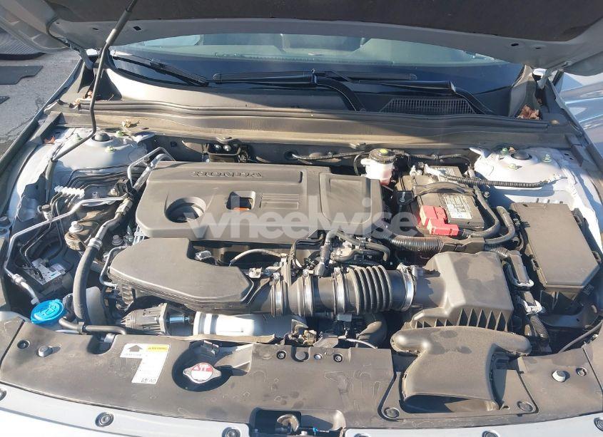Photo 10 of 2022 Honda Accord SPORT 2.0T (VIN 1HGCV2F35NA020596)