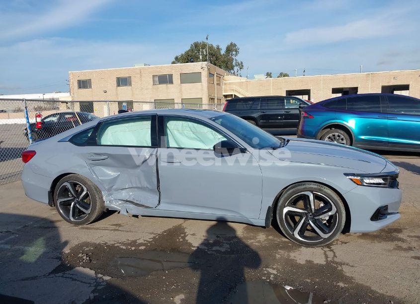 Photo 13 of 2022 Honda Accord SPORT 2.0T (VIN 1HGCV2F35NA020596)