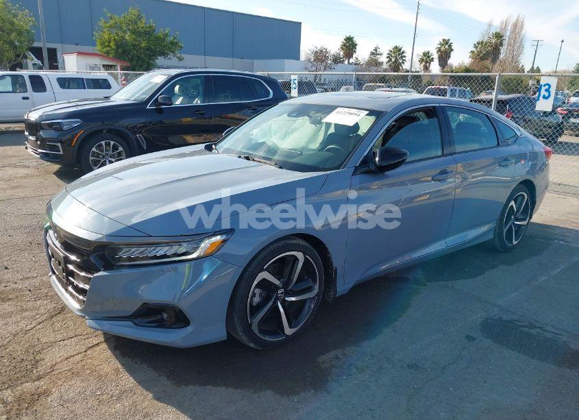 Photo 2 of 2022 Honda Accord SPORT 2.0T (VIN 1HGCV2F35NA020596)