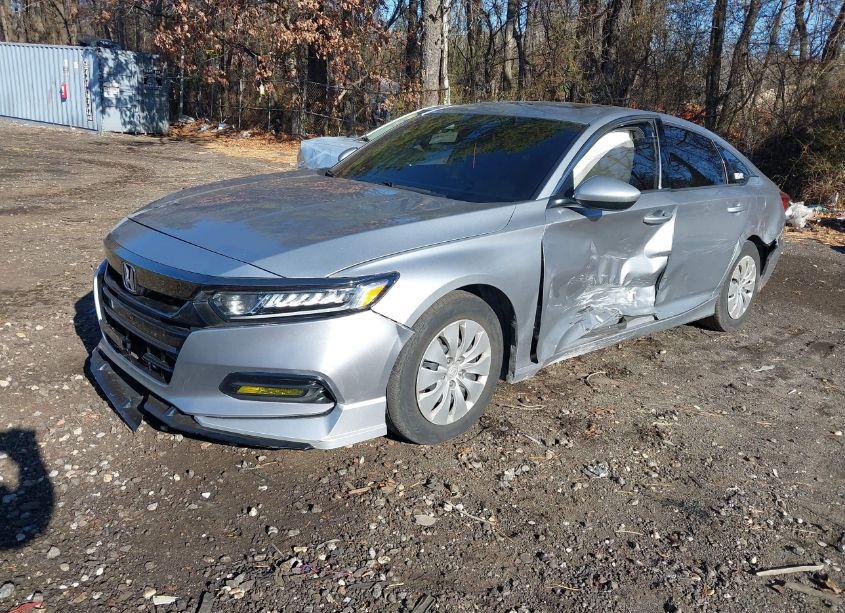 Photo 2 of 2018 Honda Accord SPORT 2.0T (VIN 1HGCV2F36JA025705)