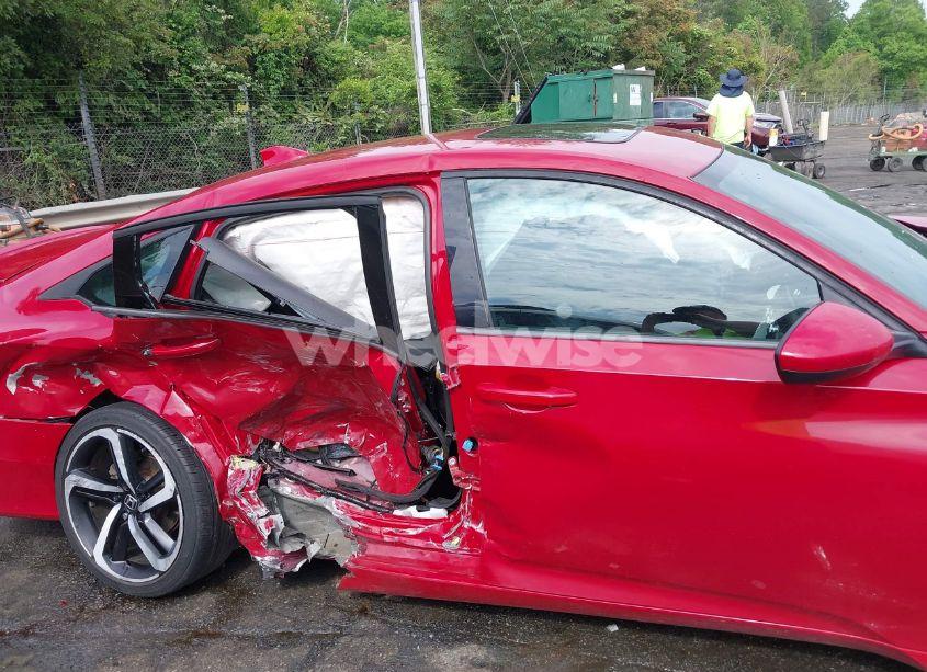 Photo 13 of 2018 Honda Accord SPORT 2.0T (VIN 1HGCV2F36JA033562)