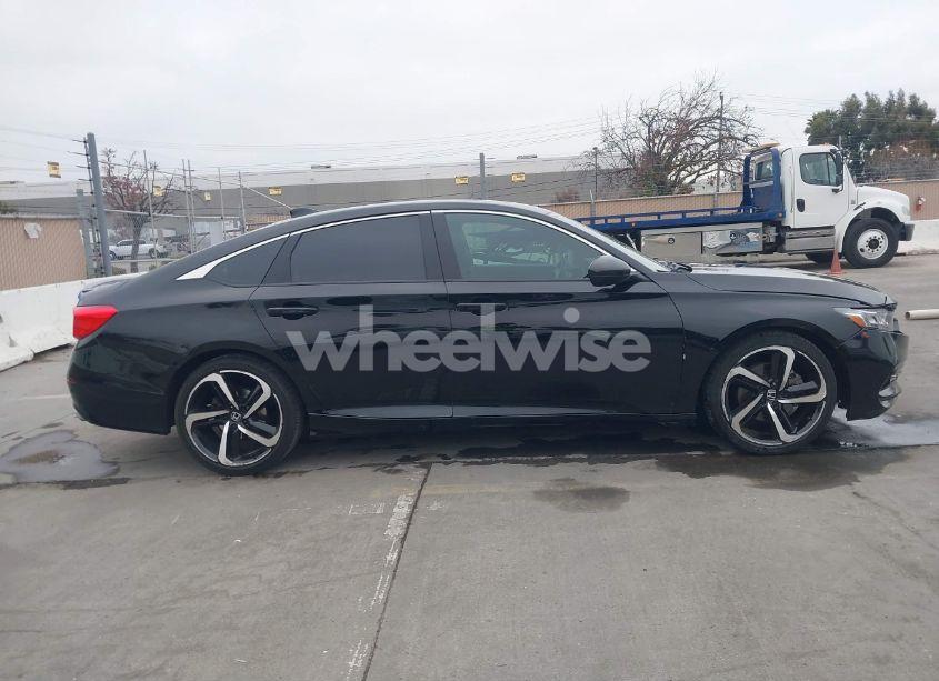 Photo 13 of 2018 Honda Accord SPORT 2.0T (VIN 1HGCV2F36JA034534)
