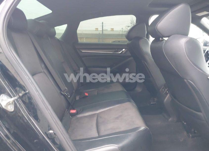 Photo 8 of 2018 Honda Accord SPORT 2.0T (VIN 1HGCV2F36JA034534)