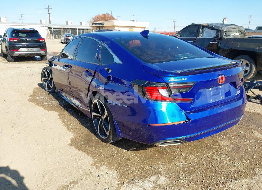 Photo 3 of 2018 Honda Accord SPORT 2.0T (VIN 1HGCV2F36JA035103)