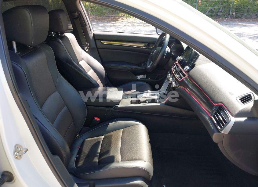 Photo 5 of 2018 Honda Accord SPORT 2.0T (VIN 1HGCV2F36JA038826)