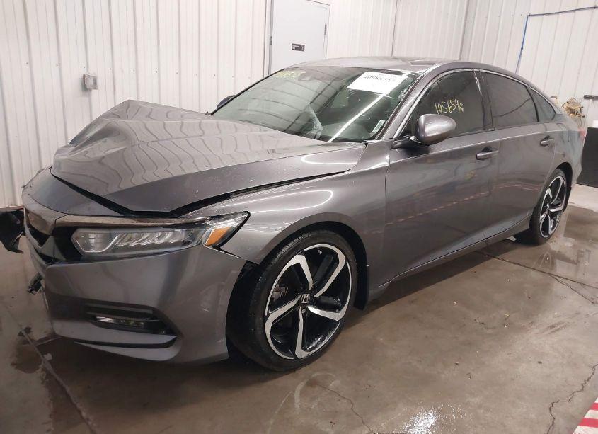 Photo 2 of 2018 Honda Accord SPORT 2.0T (VIN 1HGCV2F36JA044464)