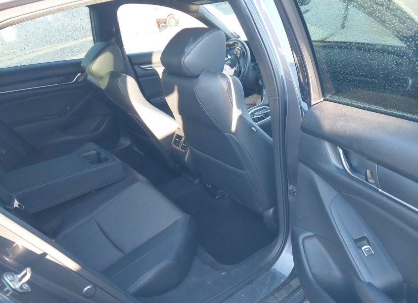 Photo 8 of 2018 Honda Accord SPORT 2.0T (VIN 1HGCV2F36JA044464)