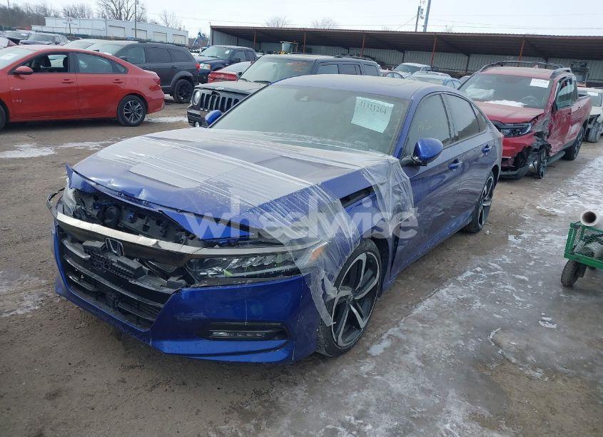 Photo 2 of 2018 Honda Accord SPORT 2.0T (VIN 1HGCV2F36JA046781)