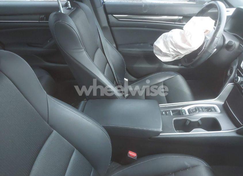 Photo 5 of 2018 Honda Accord SPORT 2.0T (VIN 1HGCV2F36JA046781)