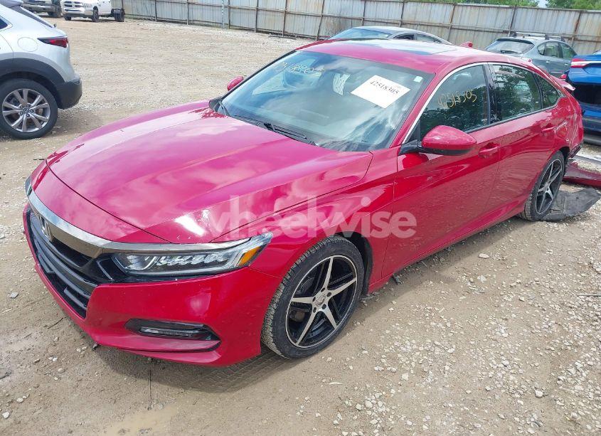 Photo 2 of 2019 Honda Accord SPORT 2.0T (VIN 1HGCV2F36KA013605)
