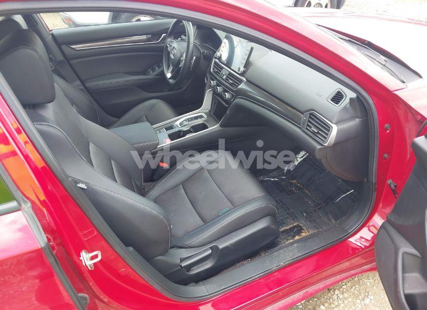 Photo 5 of 2019 Honda Accord SPORT 2.0T (VIN 1HGCV2F36KA013605)