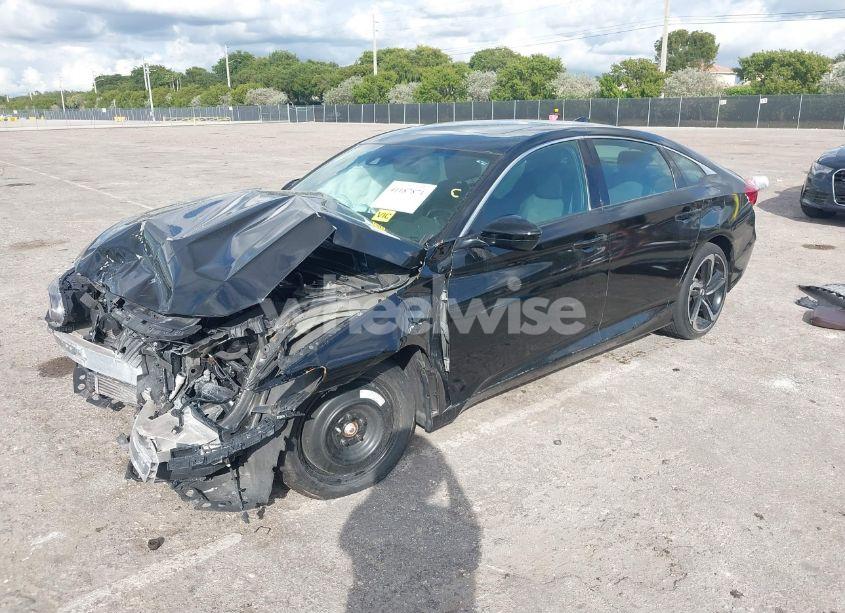 Photo 2 of 2021 Honda Accord SPORT 2.0T (VIN 1HGCV2F36MA019018)