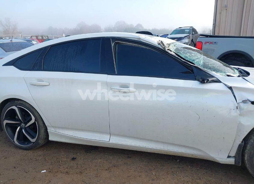 Photo 13 of 2022 Honda Accord SPORT 2.0T (VIN 1HGCV2F36NA009543)