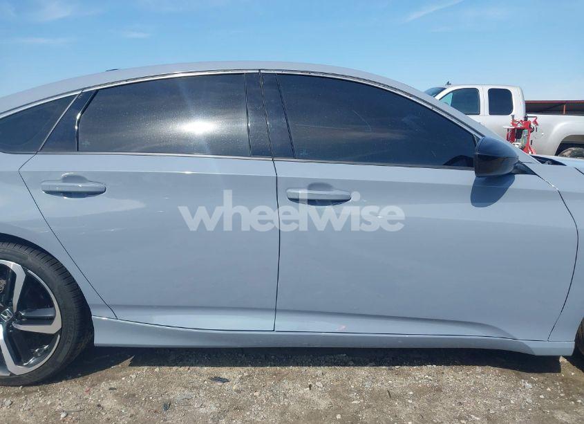 Photo 13 of 2022 Honda Accord SPORT 2.0T (VIN 1HGCV2F36NA019036)