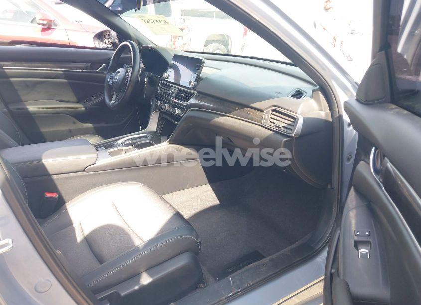 Photo 5 of 2022 Honda Accord SPORT 2.0T (VIN 1HGCV2F36NA019036)