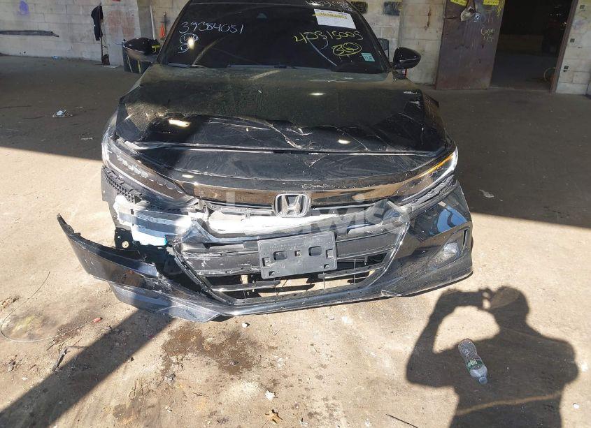 Photo 6 of 2022 Honda Accord SPORT 2.0T (VIN 1HGCV2F36NA022678)