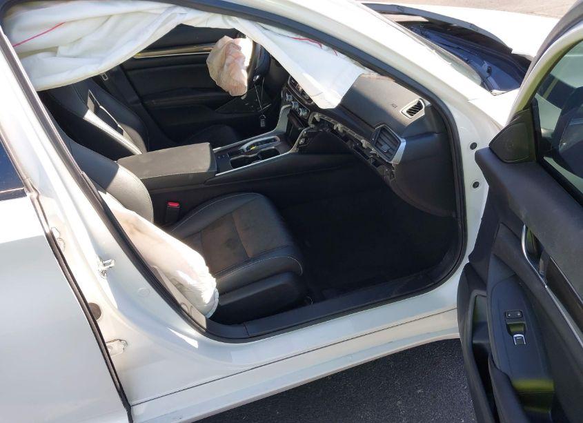 Photo 5 of 2019 Honda Accord SPORT 2.0T (VIN 1HGCV2F37KA001382)