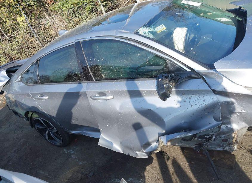 Photo 13 of 2019 Honda Accord SPORT 2.0T (VIN 1HGCV2F37KA005531)