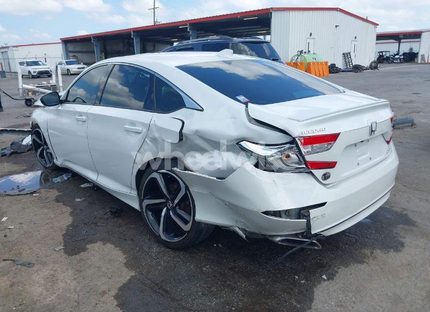 Photo 3 of 2019 Honda Accord SPORT 2.0T (VIN 1HGCV2F37KA012673)