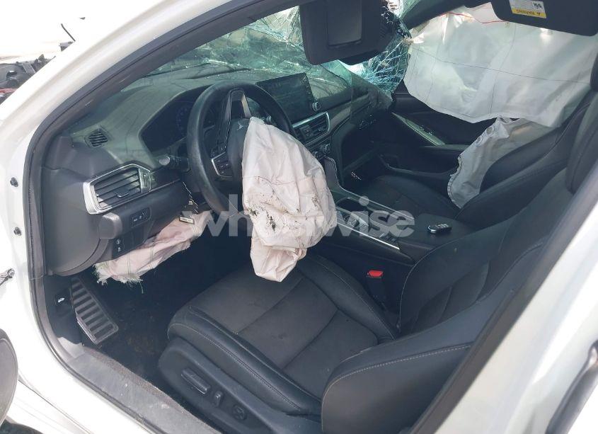 Photo 5 of 2019 Honda Accord SPORT 2.0T (VIN 1HGCV2F37KA012673)