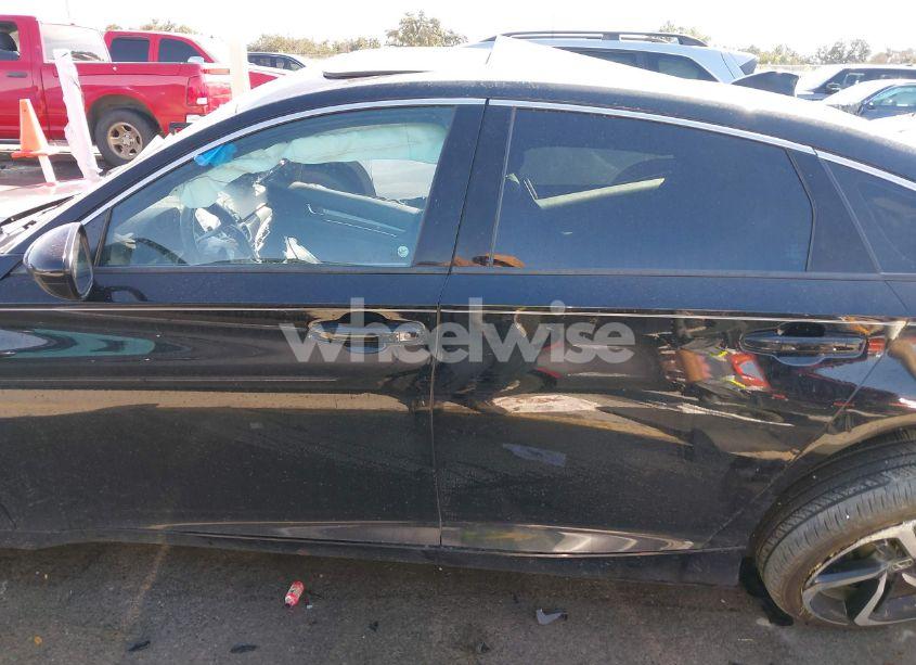 Photo 14 of 2020 Honda Accord SPORT 2.0T (VIN 1HGCV2F37LA023304)