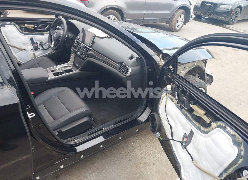 Photo 5 of 2021 Honda Accord SPORT 2.0T (VIN 1HGCV2F37MA023305)