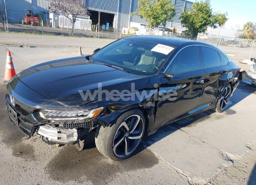 Photo 2 of 2022 Honda Accord SPORT 2.0T (VIN 1HGCV2F37NA000625)