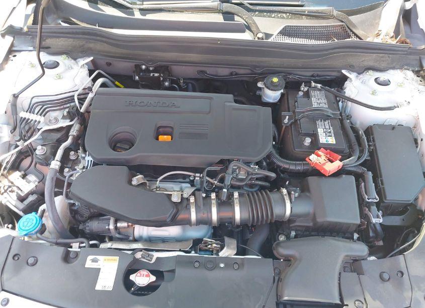 Photo 10 of 2022 Honda Accord SPORT 2.0T (VIN 1HGCV2F37NA023869)