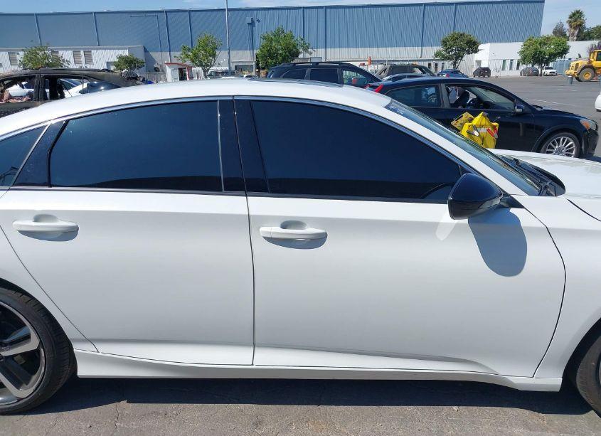 Photo 13 of 2022 Honda Accord SPORT 2.0T (VIN 1HGCV2F37NA023869)