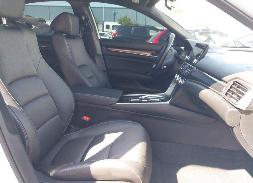 Photo 5 of 2022 Honda Accord SPORT 2.0T (VIN 1HGCV2F37NA023869)