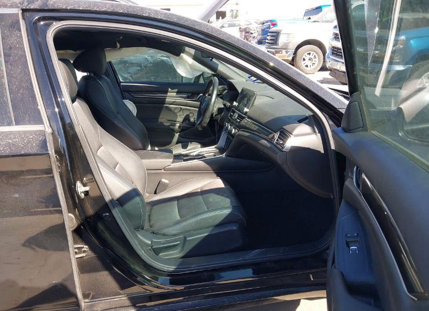 Photo 5 of 2019 Honda Accord SPORT 2.0T (VIN 1HGCV2F38KA022452)