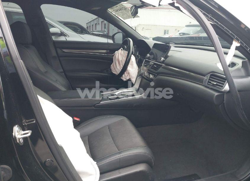 Photo 5 of 2020 Honda Accord SPORT 2.0T (VIN 1HGCV2F38LA012425)