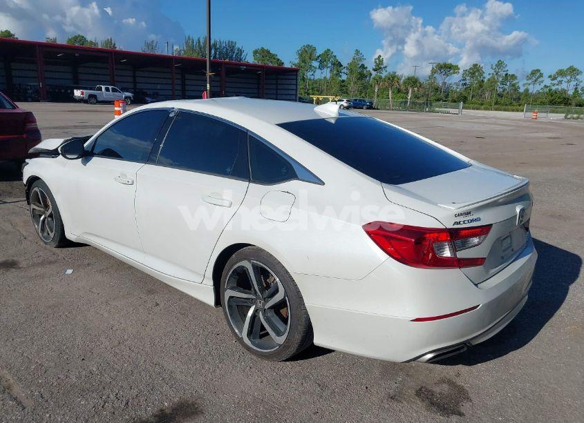 Photo 3 of 2020 Honda Accord SPORT 2.0T (VIN 1HGCV2F38LA031931)