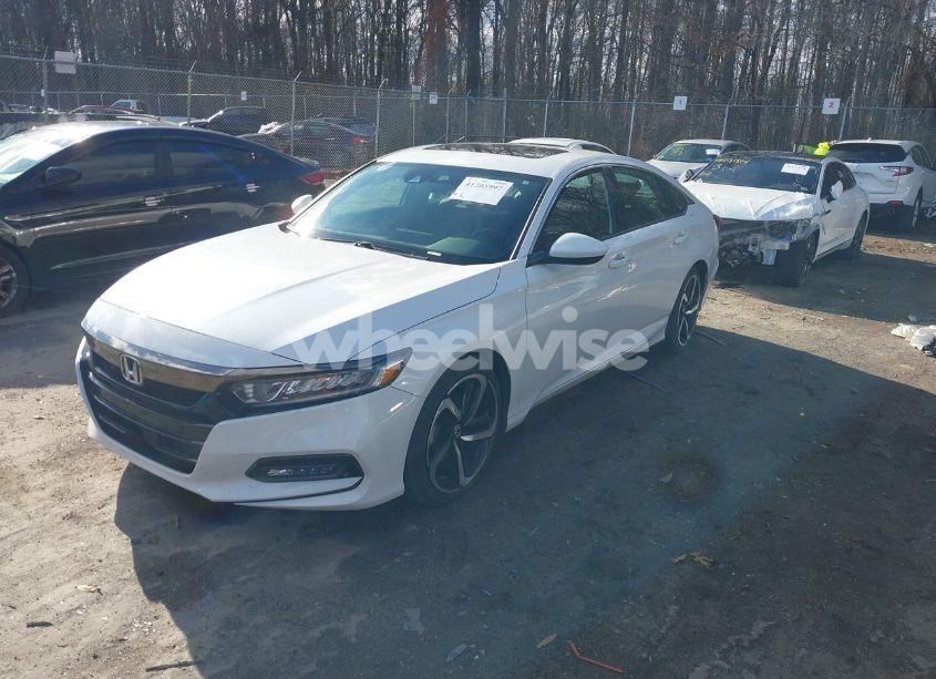 Photo 2 of 2020 Honda Accord SPORT 2.0T (VIN 1HGCV2F38LA031945)