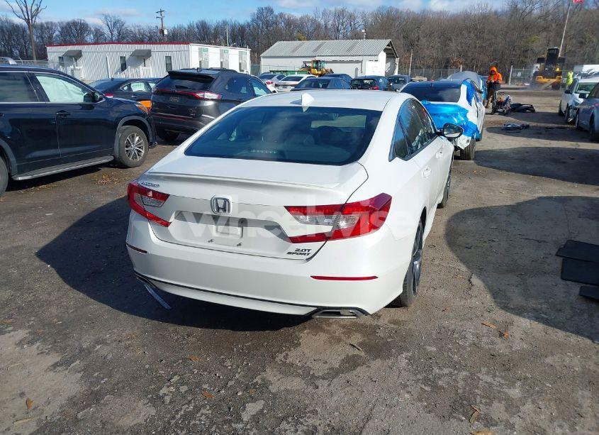 Photo 4 of 2020 Honda Accord SPORT 2.0T (VIN 1HGCV2F38LA031945)