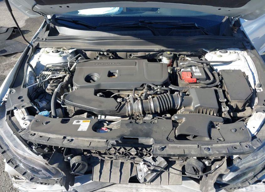 Photo 10 of 2022 Honda Accord SPORT 2.0T (VIN 1HGCV2F38NA007714)
